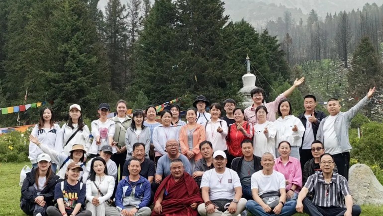 菠菜担保网集团达尔宗圣湖祈；疃