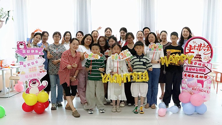 “温馨时刻，配合庆生”集团公司员工生日会